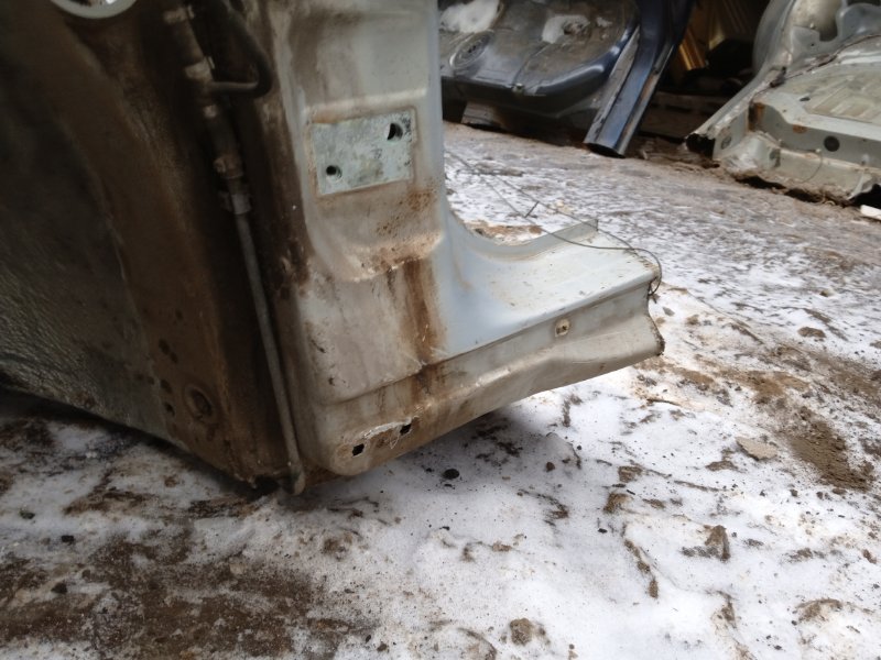 Лонжерон передний левый