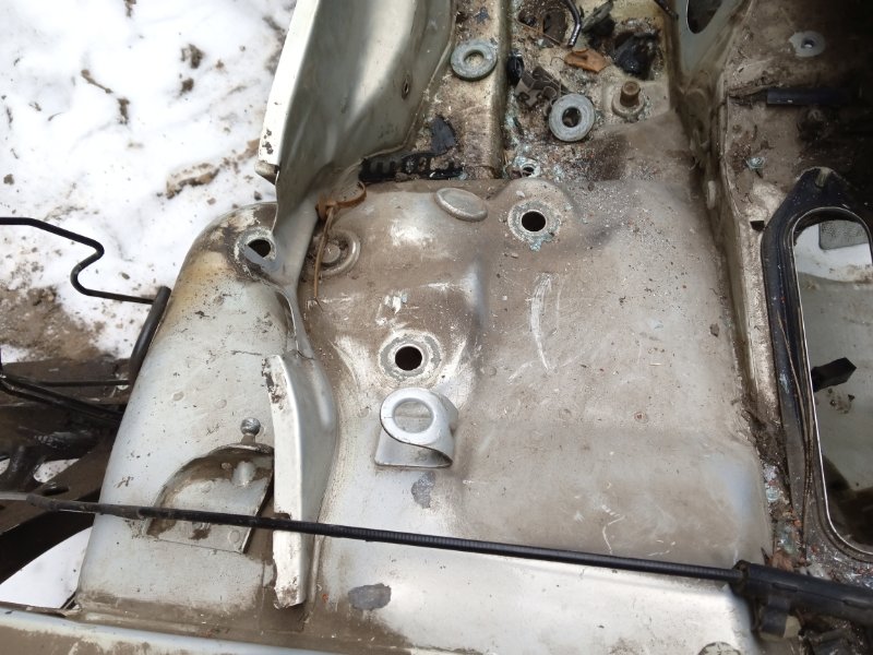 Лонжерон передний левый