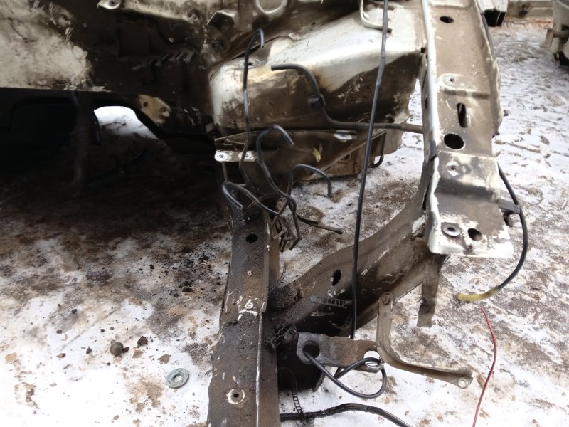 Лонжерон передний левый