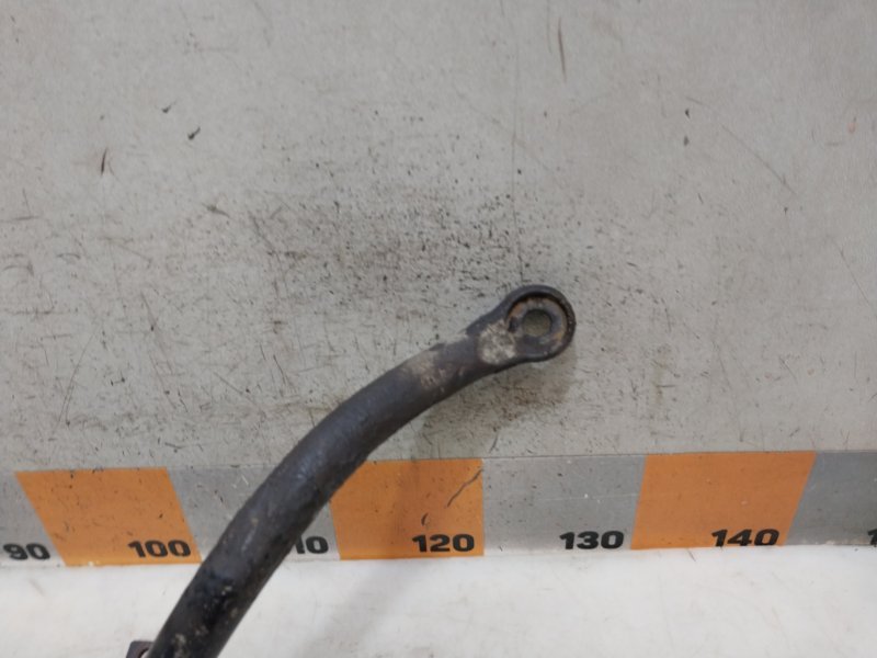 Стабилизатор передний