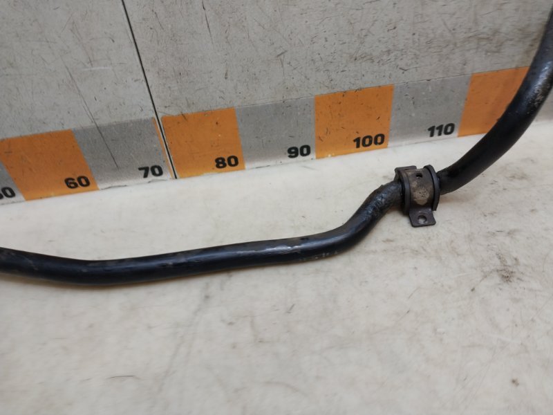 Стабилизатор передний