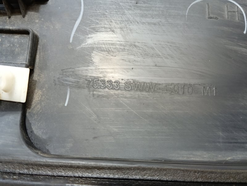 Накладка двери задней левой