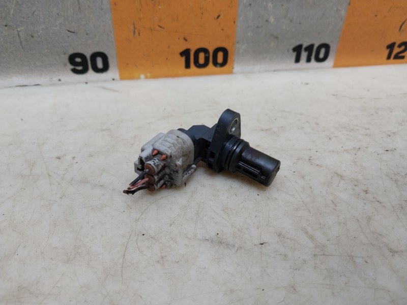 Датчик положения коленвала