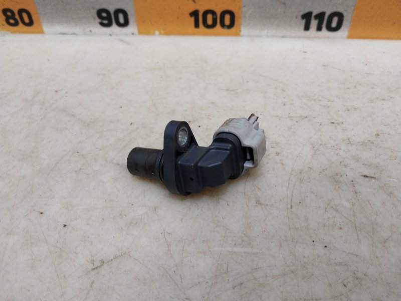 Датчик положения коленвала