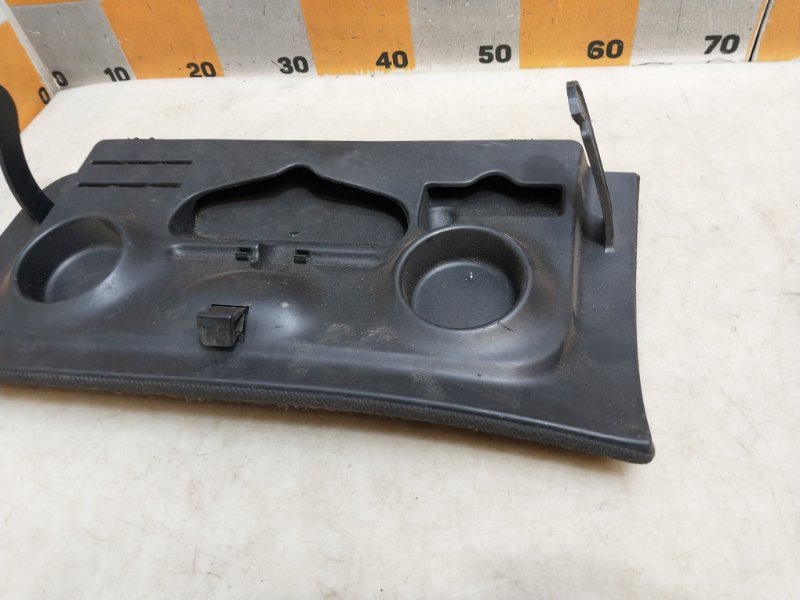 Крышка бардачка