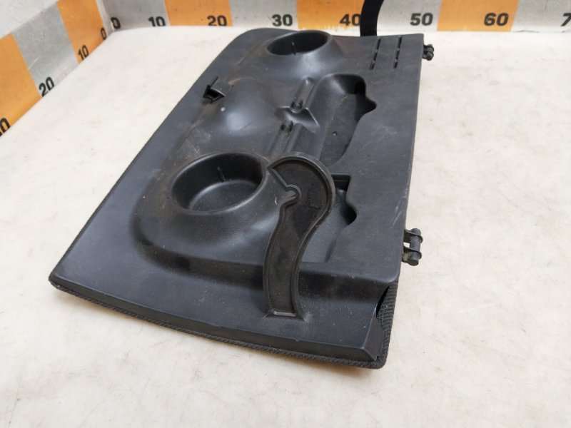 Крышка бардачка