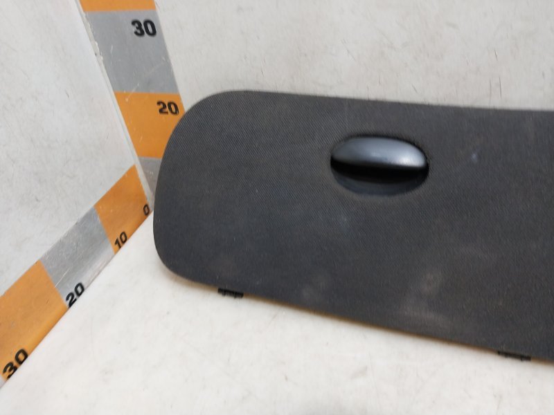 Крышка бардачка