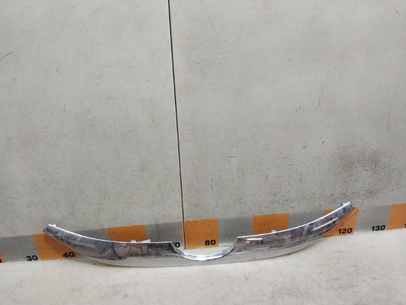 Накладка на решетку радиатора