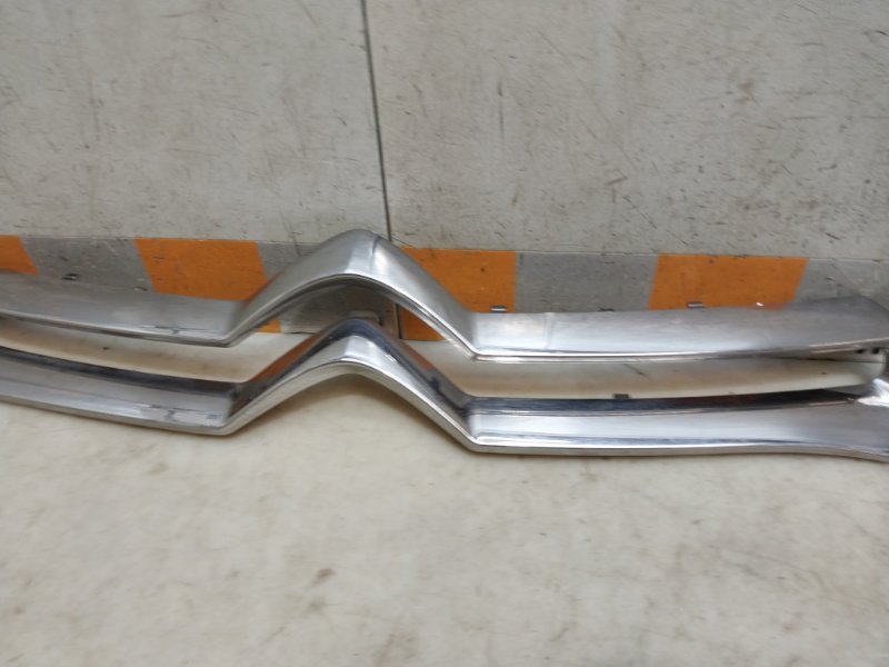 Накладка на решетку радиатора