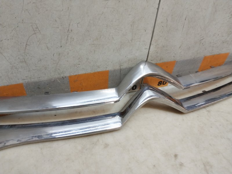 Накладка на решетку радиатора