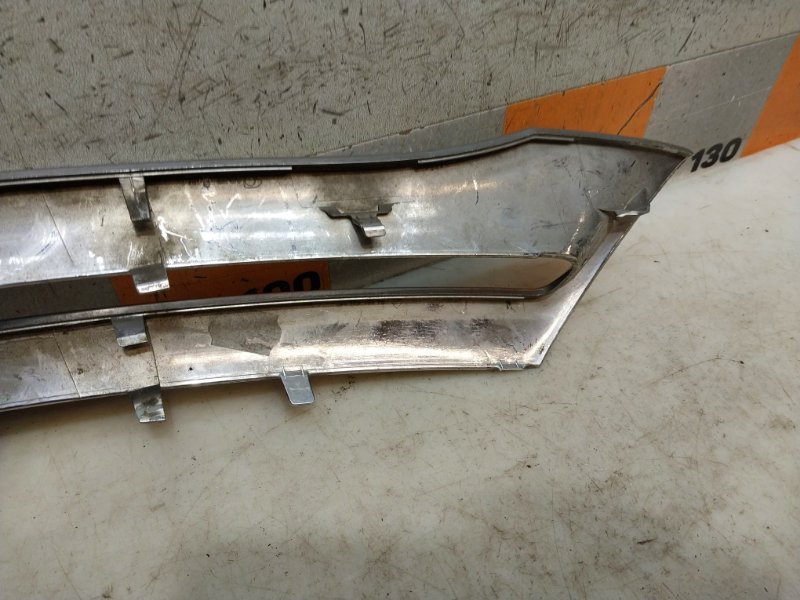 Накладка на решетку радиатора