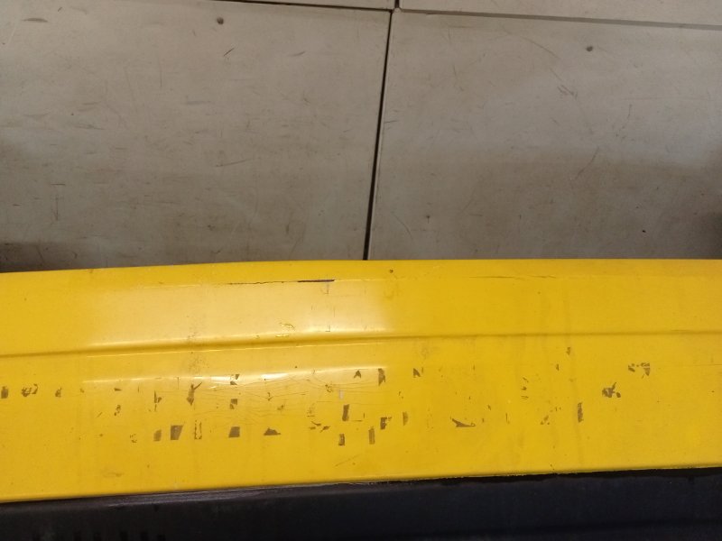 Бампер задний