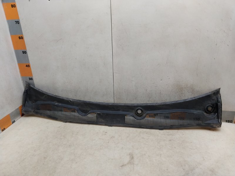 Решетка стеклоочистителей (Жабо)