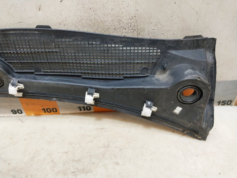 Решетка стеклоочистителей (Жабо)