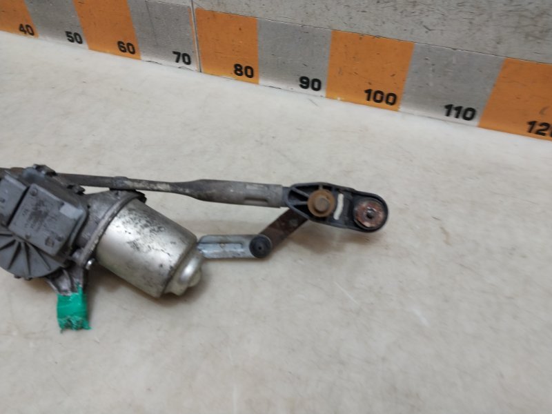 Трапеция стеклоочистителей