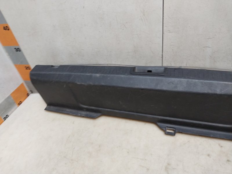 Обшивка багажника