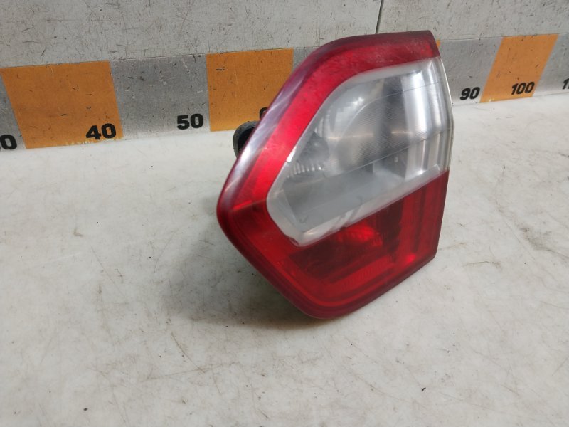 Фонарь задний правый