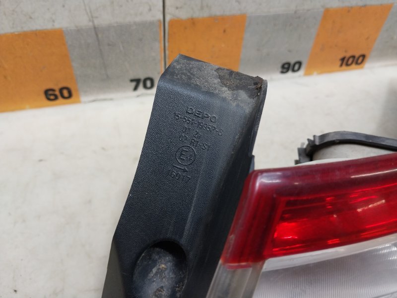 Фонарь задний правый