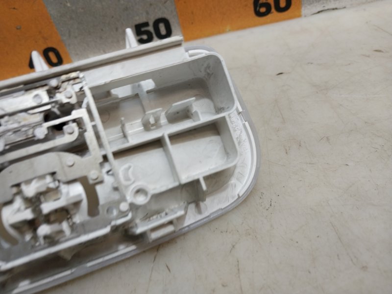 Плафон салонный