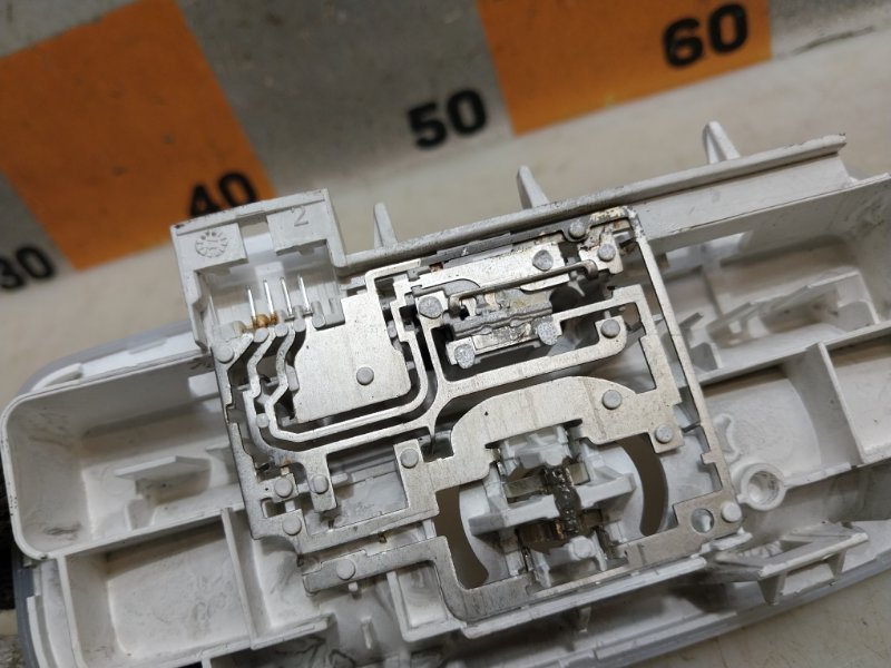 Плафон салонный