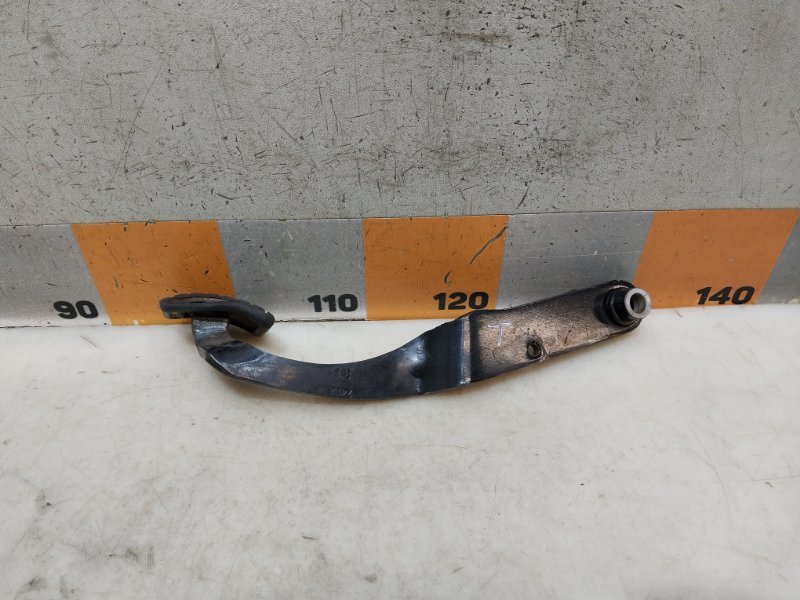 Педаль тормоза