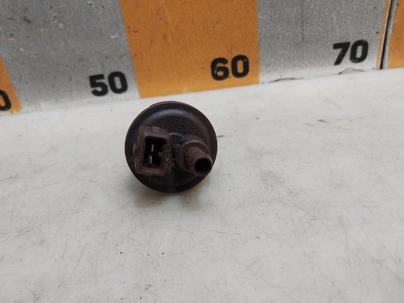 Клапан вентиляции топливного бака