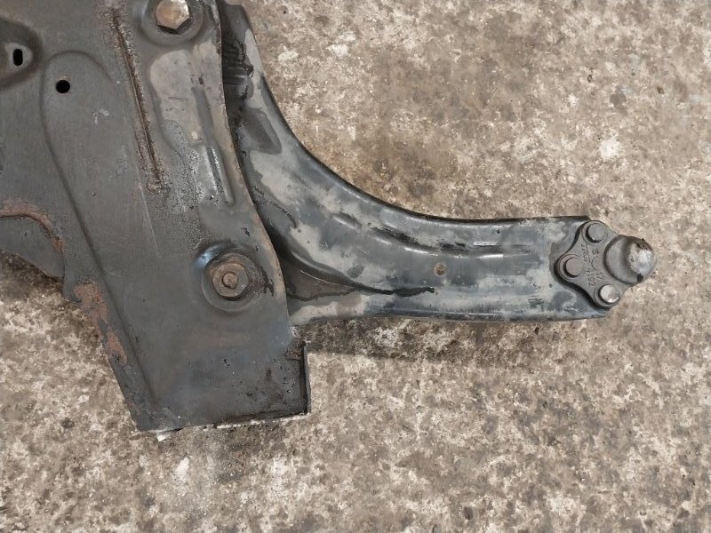 Балка подмоторная