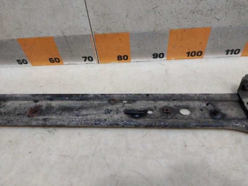 Балка подрадиаторная