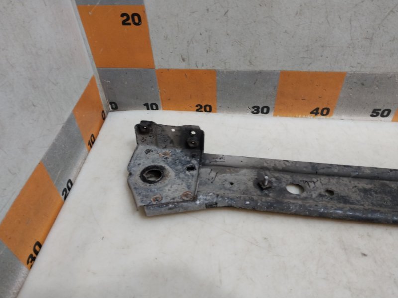 Балка подрадиаторная