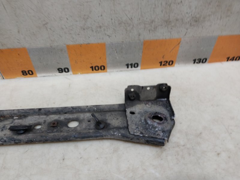 Балка подрадиаторная