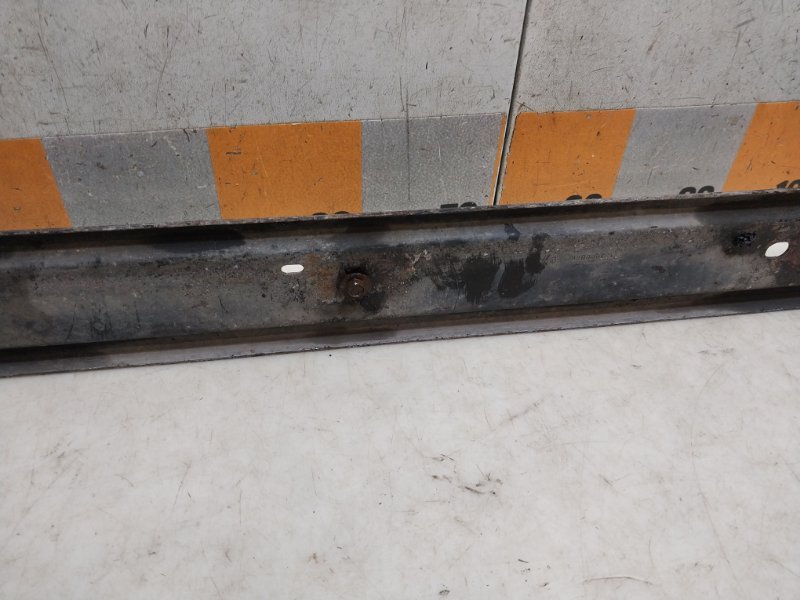 Балка подрадиаторная