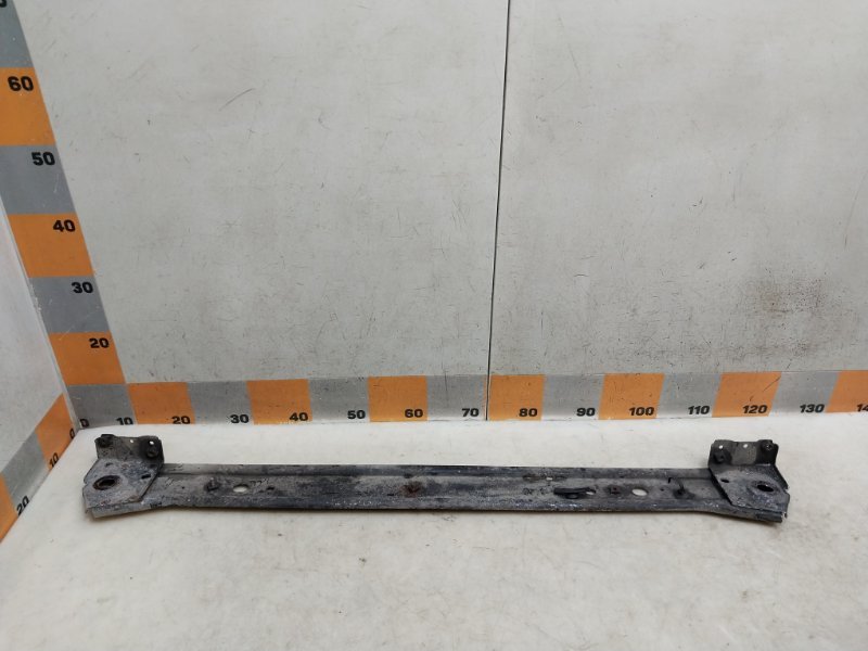 Балка подрадиаторная