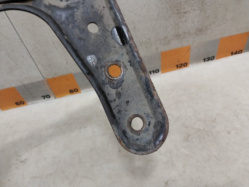 Балка передняя поперечная