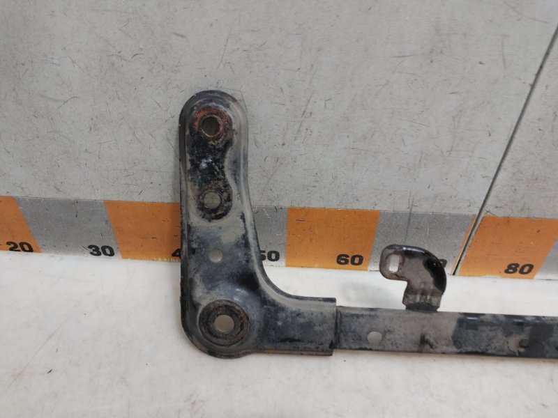 Балка передняя поперечная