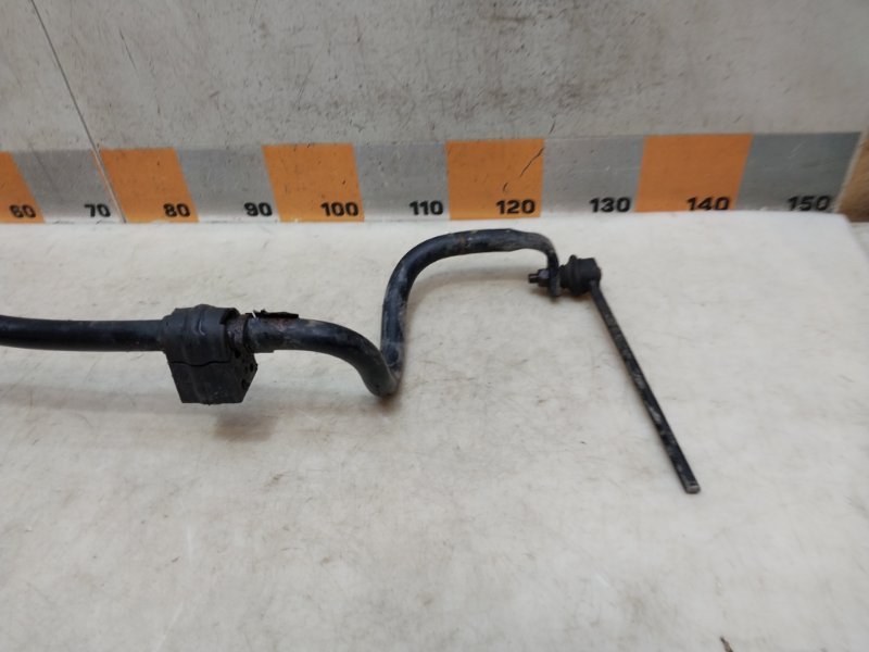 Стабилизатор передний