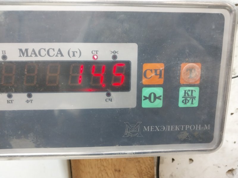 Кулак поворотный передний правый