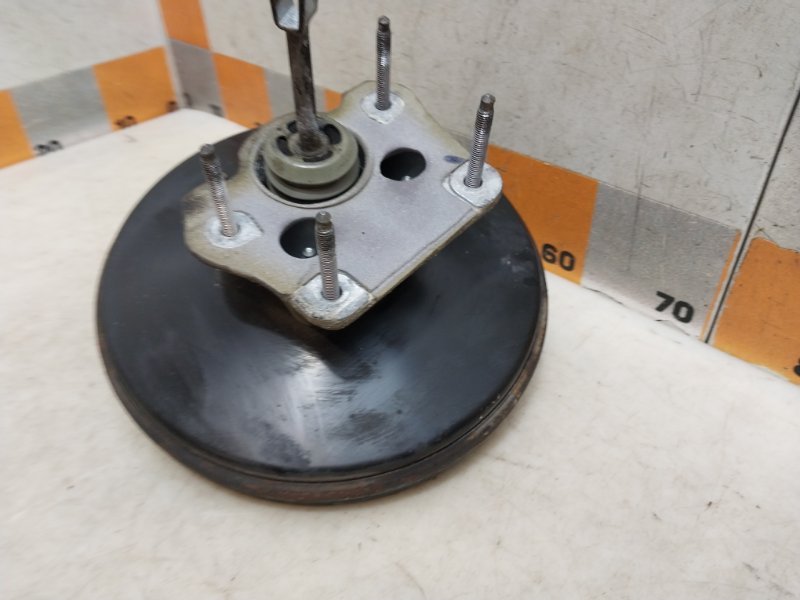 Усилитель тормозов вакуумный