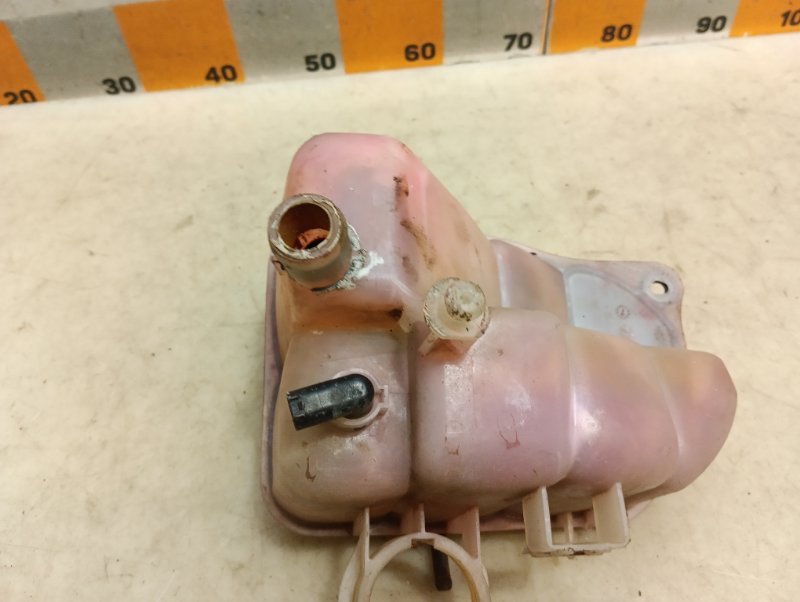 Бачок расширительный