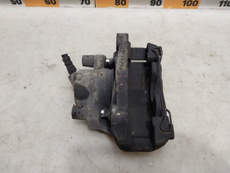 Суппорт передний правый