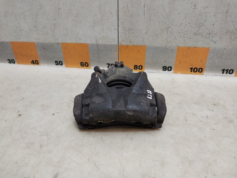 Суппорт передний правый