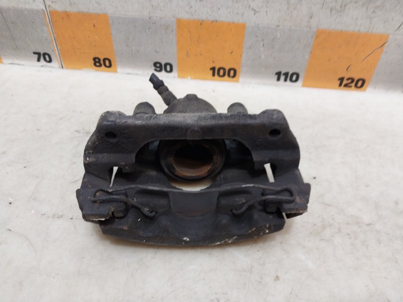 Суппорт передний левый