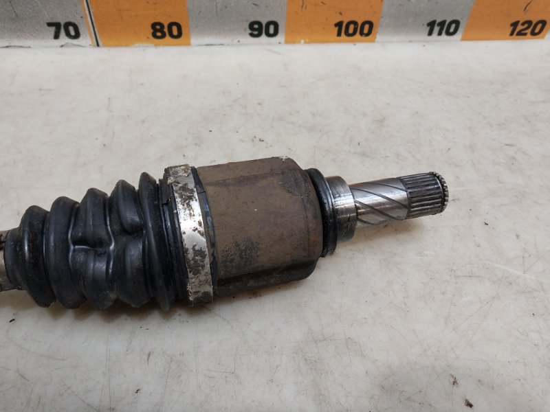Полуось передняя левая