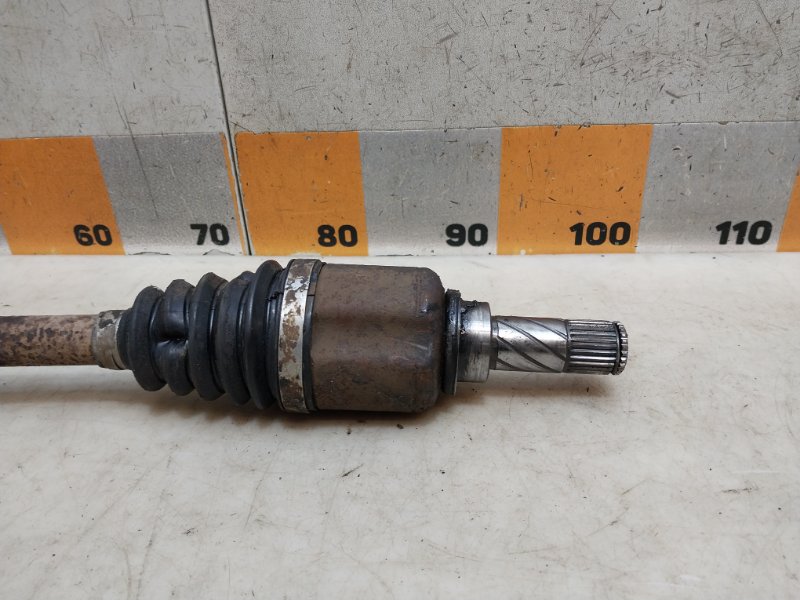 Полуось передняя левая