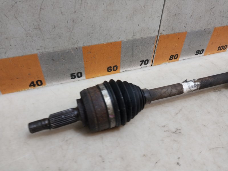 Полуось передняя правая