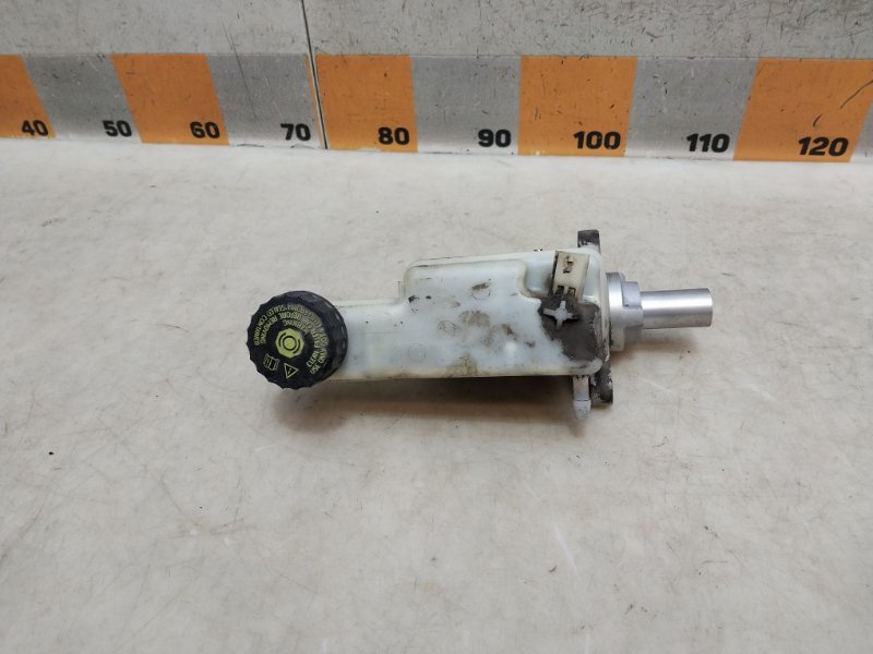 Цилиндр тормозной главный