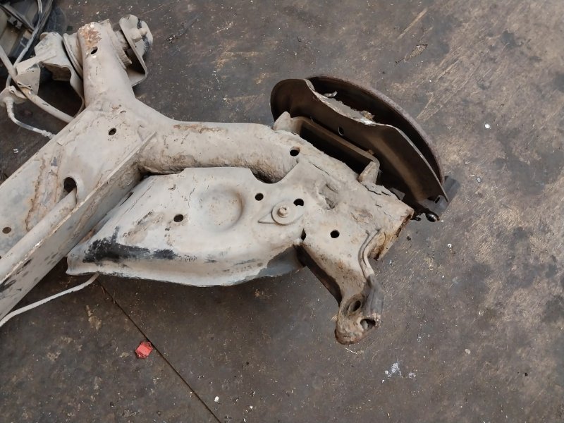 Балка задняя