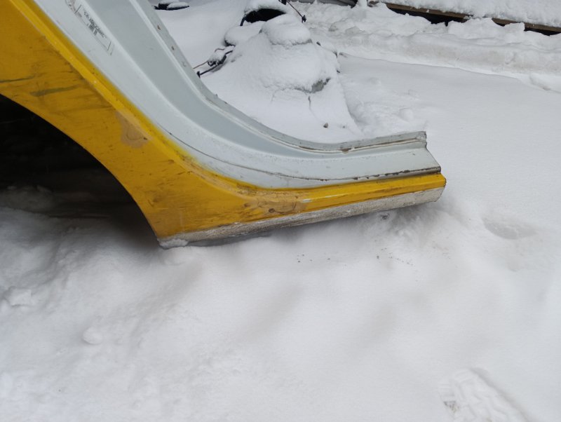 Крыло заднее правое