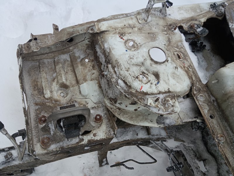 Лонжерон передний правый