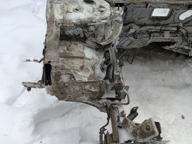 Лонжерон передний правый