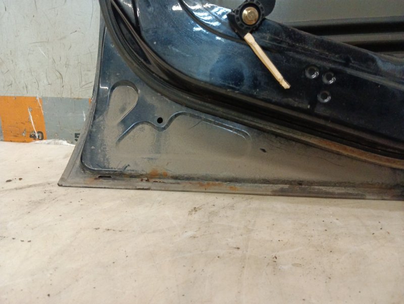 Дверь передняя левая